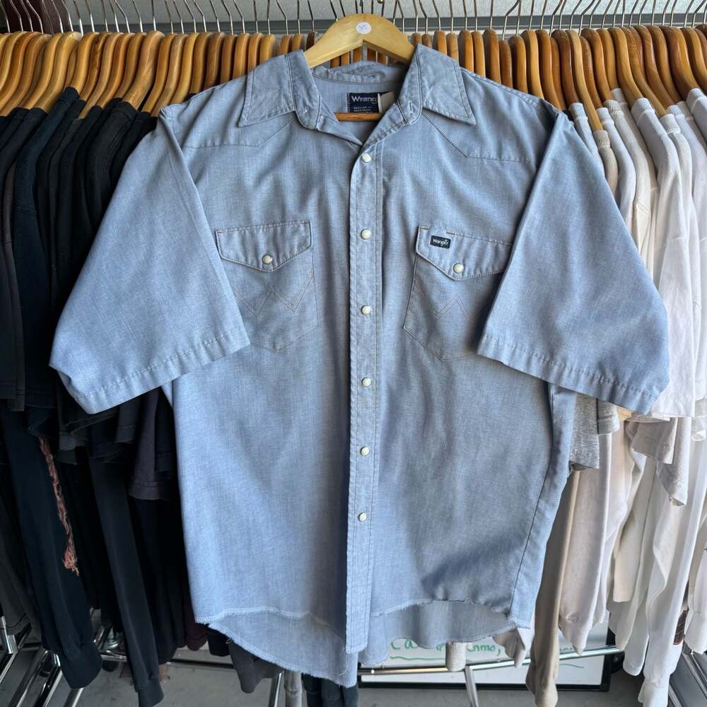 Wrangler Vintage Short Sleeve Western Denim Pearl Snap Shirt